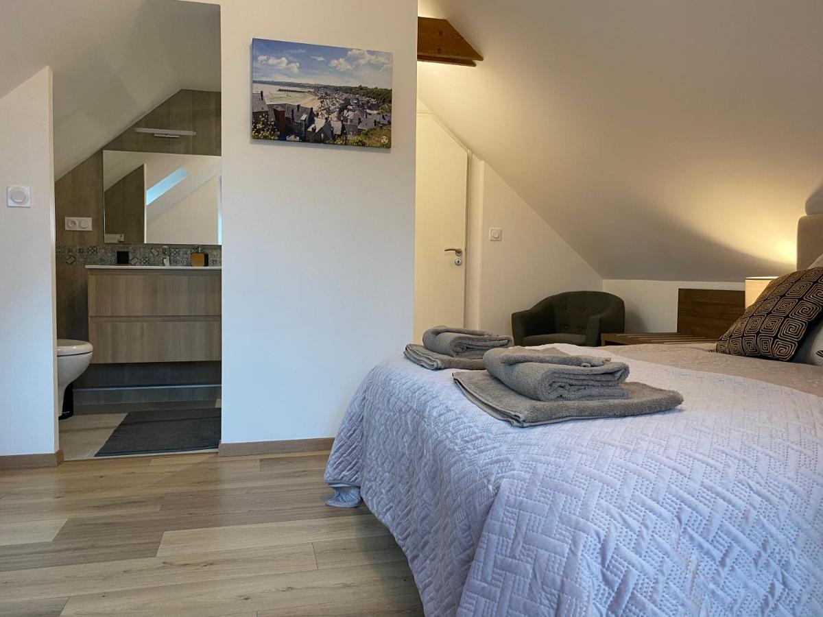 La Giendrotais Bed and Breakfast Corseul Εξωτερικό φωτογραφία