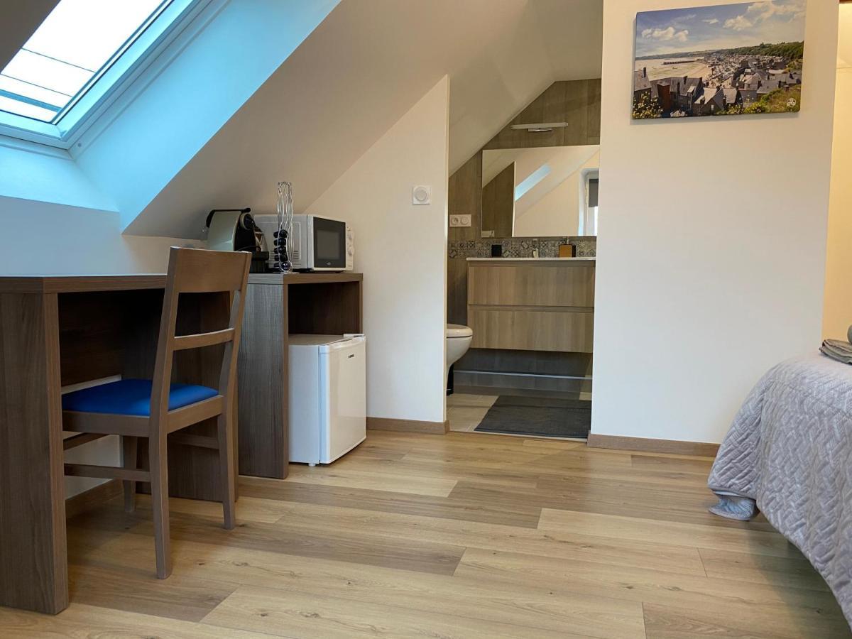 La Giendrotais Bed and Breakfast Corseul Εξωτερικό φωτογραφία