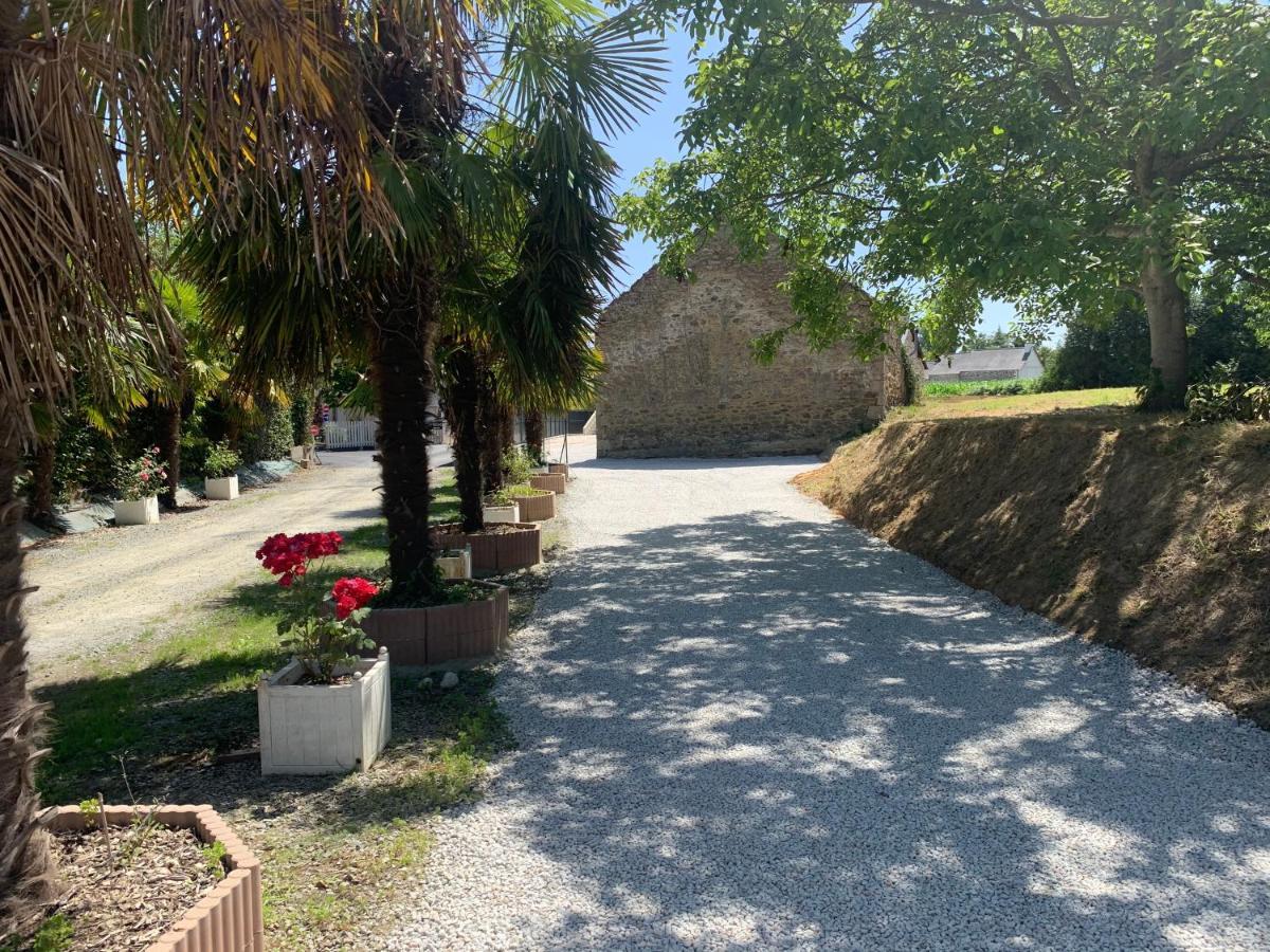 La Giendrotais Bed and Breakfast Corseul Εξωτερικό φωτογραφία